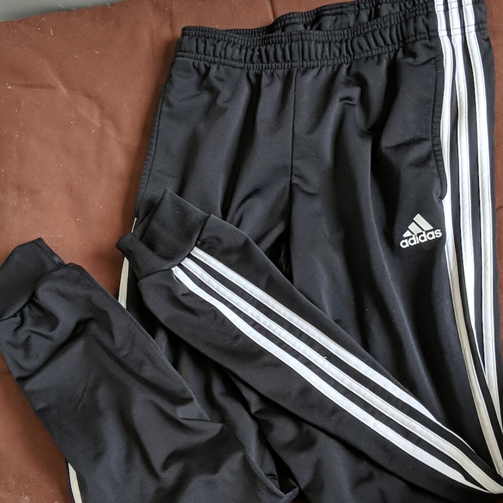 Adidas Essentials Jogger Pants